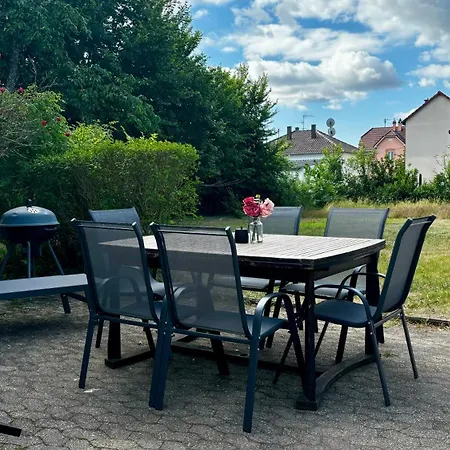 La Maison Royale - Terrasse Et Jardin Nyaraló *